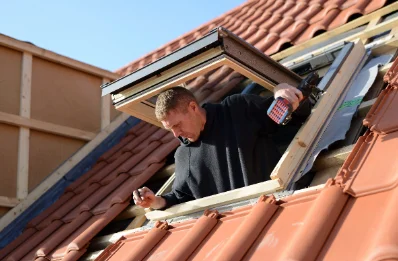 Pose de fenêtres de toit Velux à Varambon